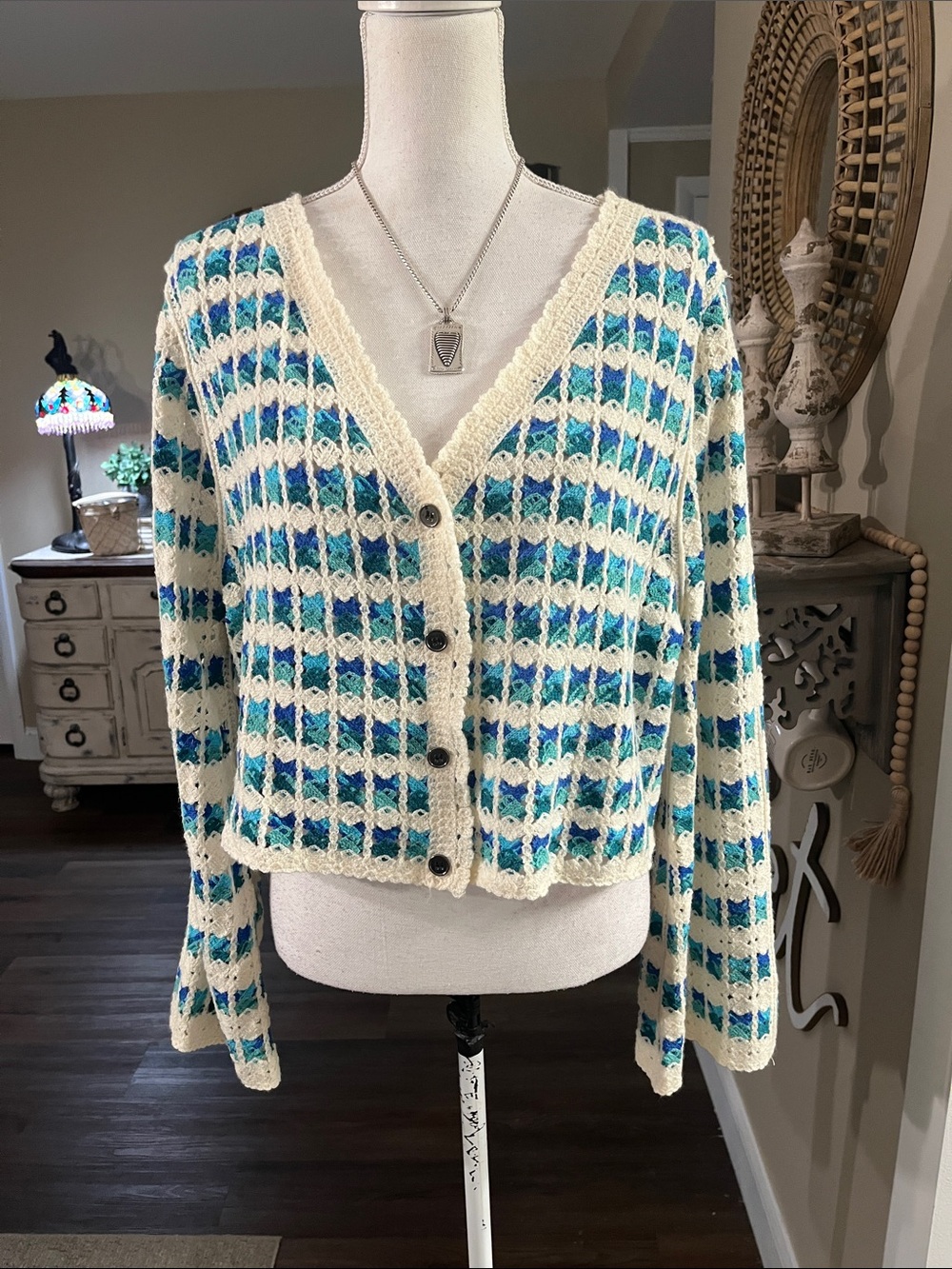 POL Cream and Blue V‑Neck Cropped Cardigan - Picture 1 of 9